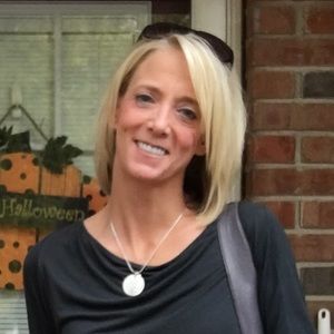 Meet your Posher, Angie